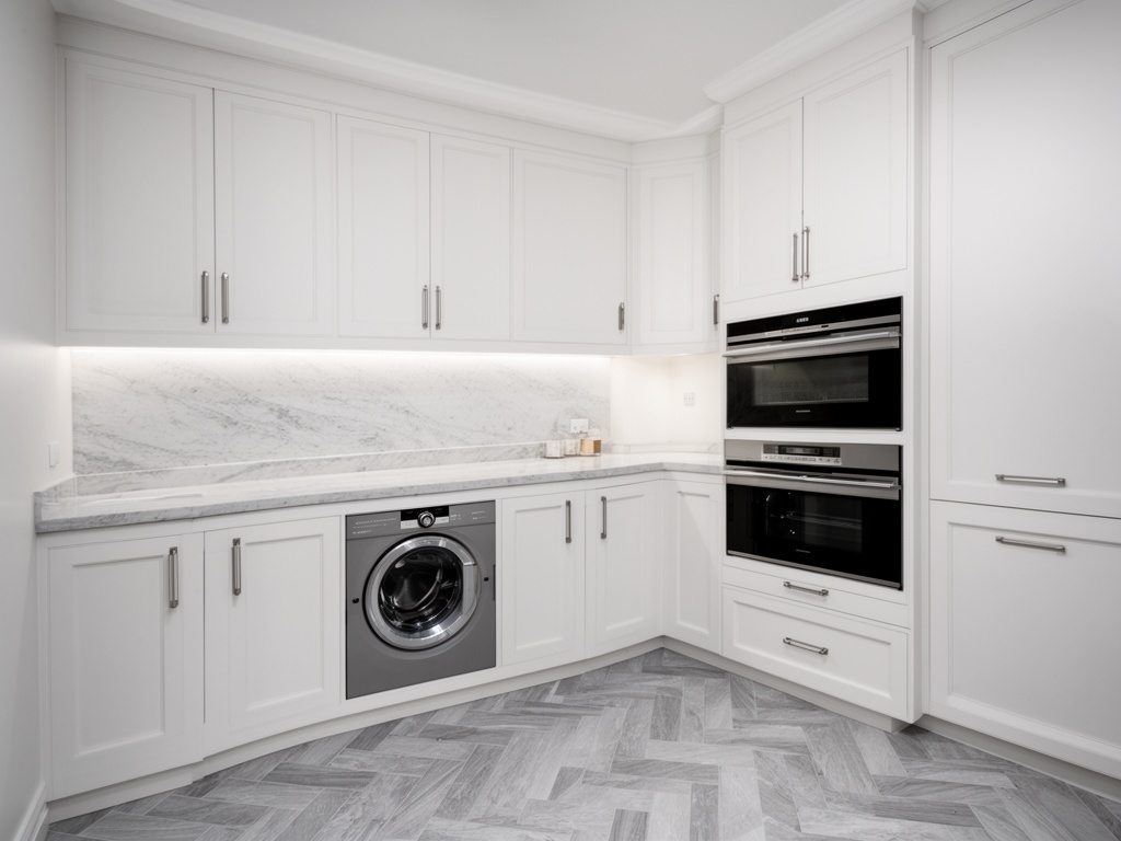 Custom Floor-to-Ceiling Laundry